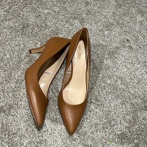 Nine West Pointy Pump (Tan Leather) 9.5